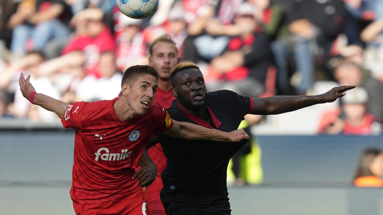 Paradoks Bundeslige: Srbin dominira odbranom, a njegov tim primio najviše golova u ligi
