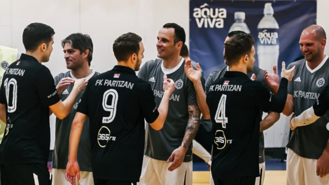 Crno-belo veče u Padinskoj Skeli i pobeda legendi Partizana