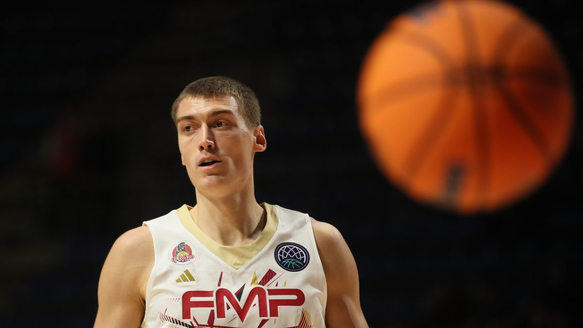 Stefan Lazarević protiv njegove Zvezde uz sećanje na najdraži Kup: Opasnost preti sa svih strana, ali meni su uvek u glavi Deki i Šegi