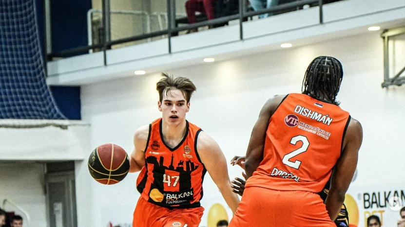 Veče u znaku Andreja Kostića, Zvezdin biser brojao do 39