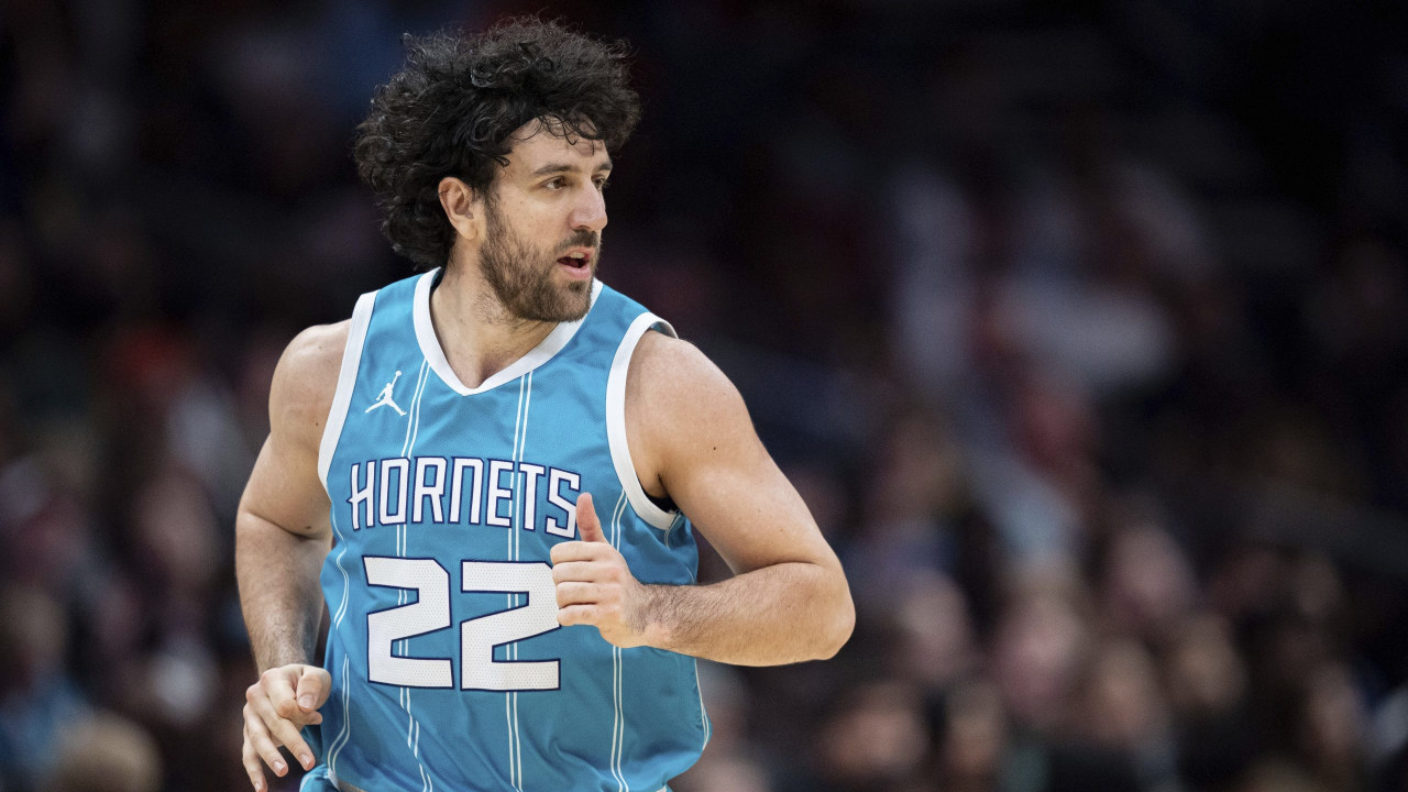 Šarlot spreman da trejduje Vasilija Micića