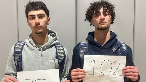 Blizanci režirali istoriju u Kaliforniji: 102 poena za 22 minuta i tripl dabl bez šuta na koš