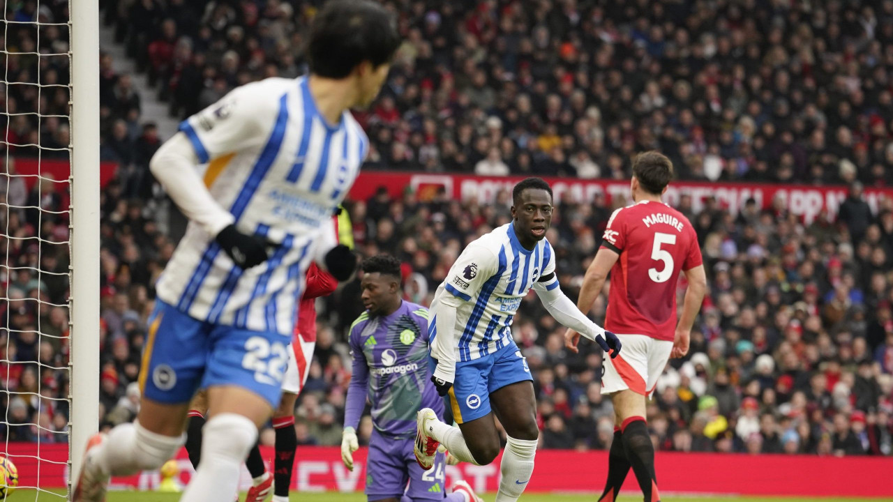 PL: Notingem ne planira da silazi sa vrha, Teatar snova video novi brodolom Junajteda, Everton je živ!