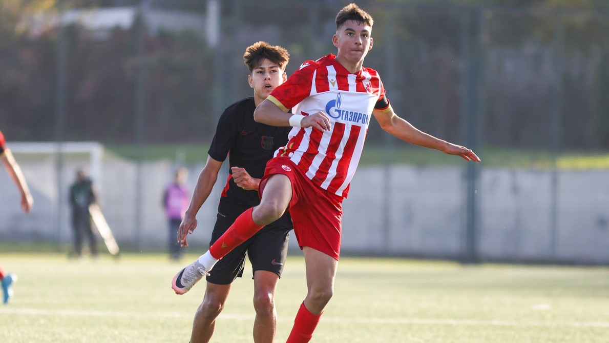 Makedonac predvodi Zvezdine omladince