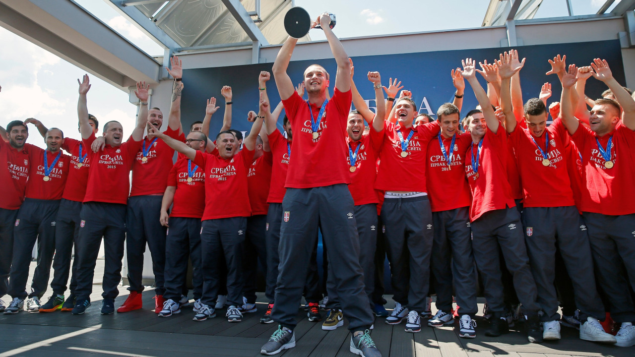 Kapiten zlatnih Orlića premotao film deset godina: Ne bismo osvojili svet da nismo poraženi na početku, Paunović nas naučio fudbalu, ali i životu