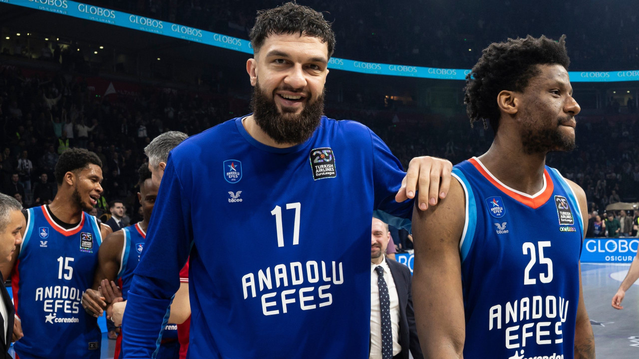 Efes naplatio brejk, korak ga deli od finala sa Fenerom