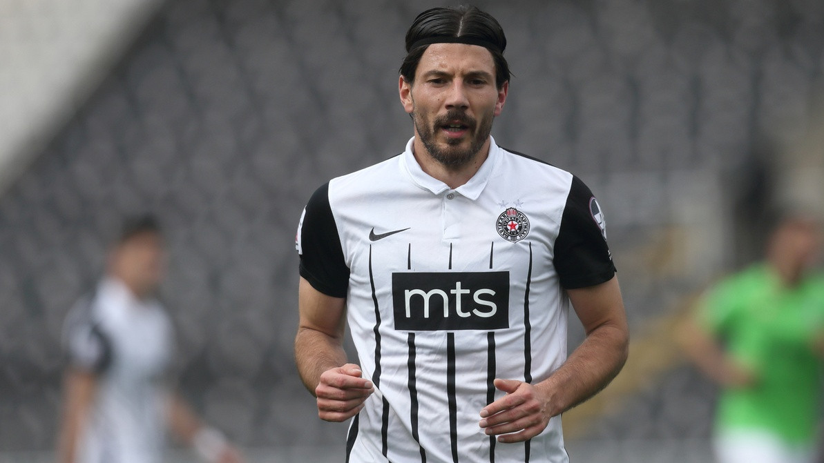 Miloš Jojić na raskrsnici