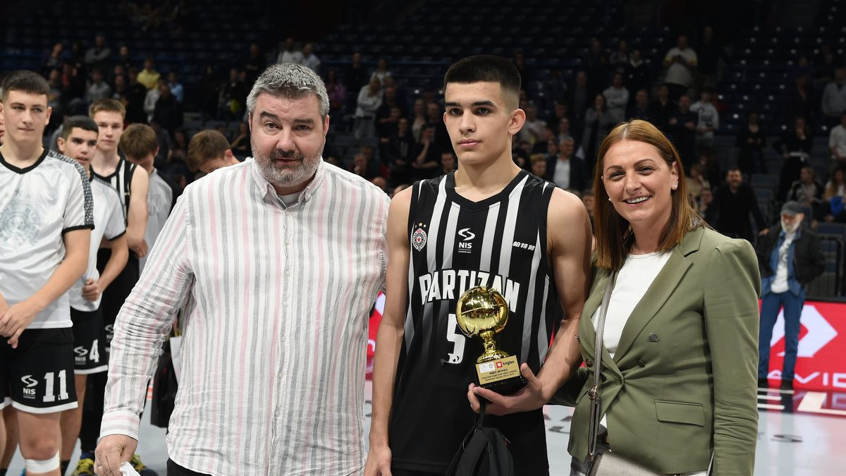 Aleksandar Bućan se vratio u Partizan