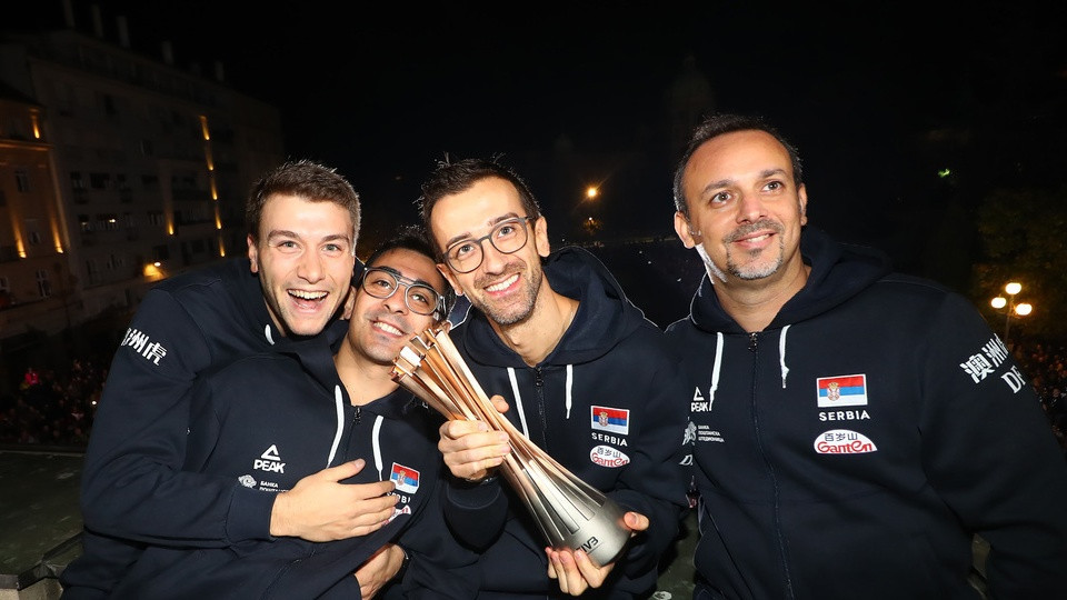 Uzeo je 26 trofeja i ne planira da stane: Santareli produžio ugovor sa svetskim i evropskim šampionom