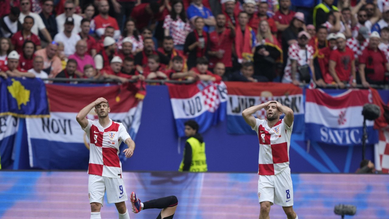 UEFA kaznila Hrvatsku zbog divljanja navijača