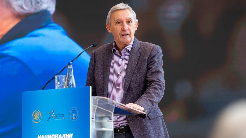 Pešić o Vukčeviću, Zvezdi i Partizanu: Nikoga nećemo prisiljavati da igra za Srbiju – u inostranstvu ne padaju u nesvest zbog pune Arene