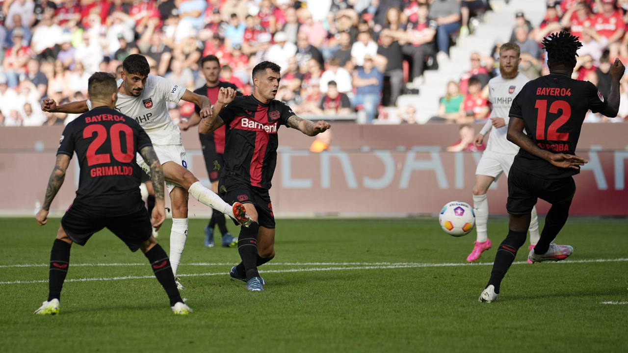 Leverkuzen sa devet života: Četa Ćabija Alonsa nastavlja trku za titulu, Lajpcigova šok terapija urodila plodom