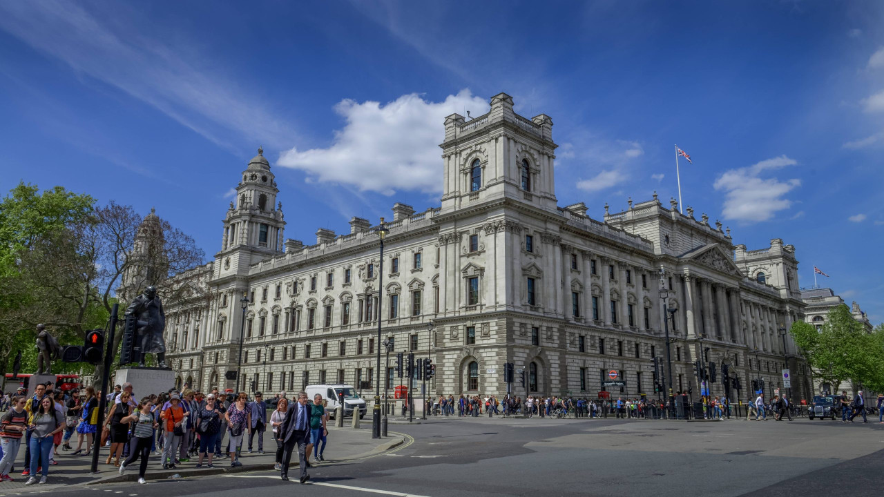 Ministarstvo finansija Ujedinjenog Kraljevstva: Kriminalne mreže koriste fudbal za pranje novca