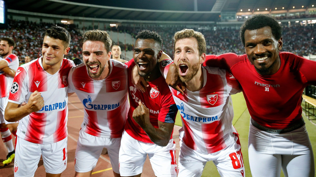 Sa Zvezdom igrao u Ligi šampiona, a sinoć je bodrio na Gibraltaru (FOTO)