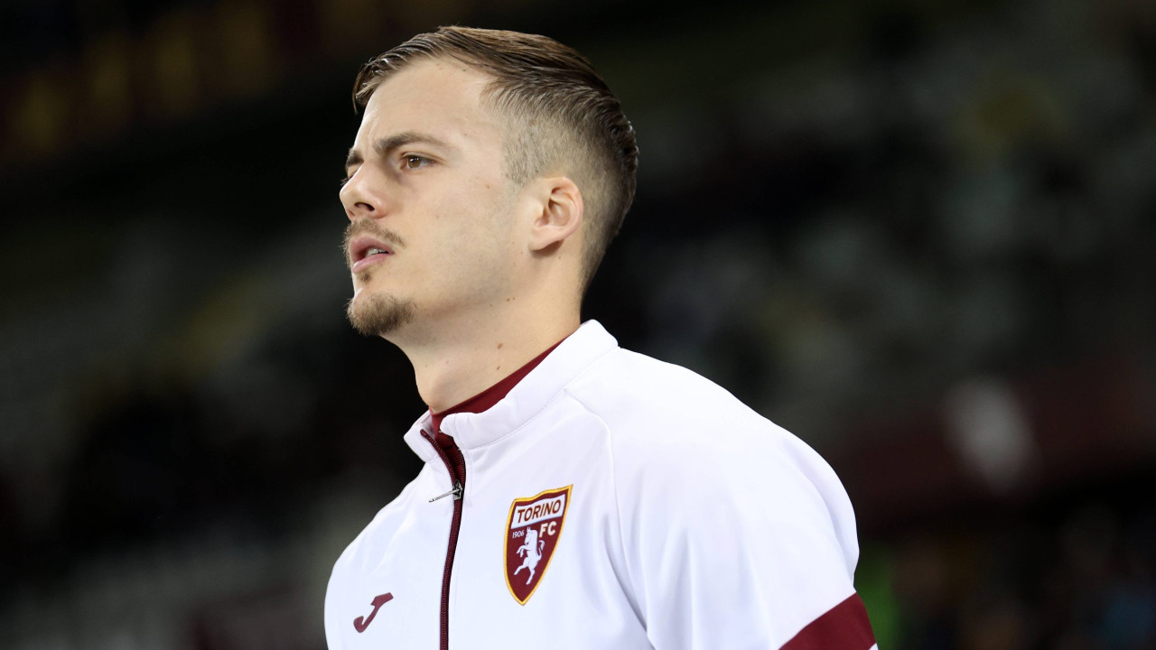 Ivan Ilić na transfer listi, čeka se ponuda iz Premijer lige