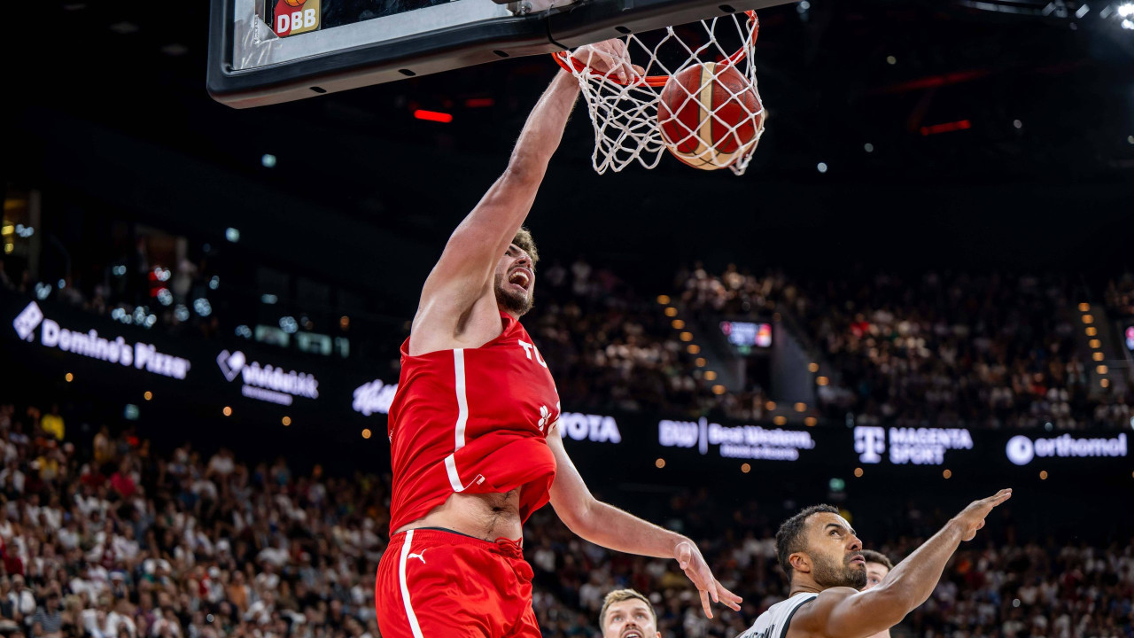 Mali Jokić sve bolji pred duel sa velikim, Janis pokazao put Srbiji