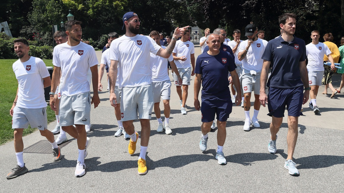 Poruka Grujiću iz Srbije: Ne vraćaj se, možeš da igraš u mnogo boljoj ligi