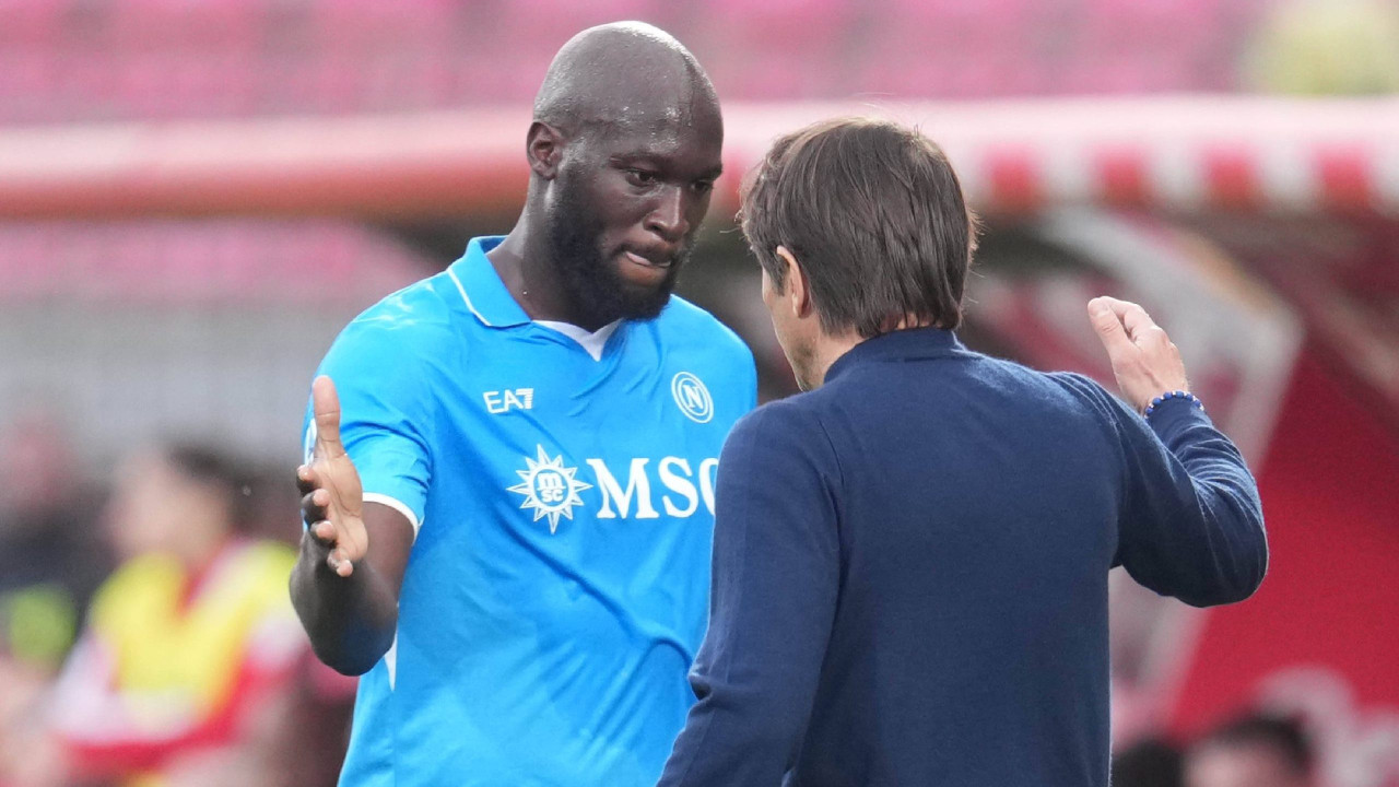 Napoli traži napadača i skida Lukakua sa spiska licenciranih