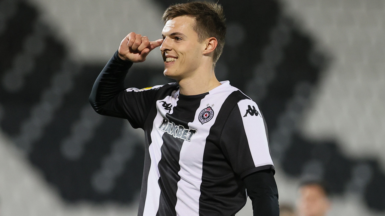 Važno je prezivati se Kostić u Humskoj: Partizan probio bedem Lučanaca i preuzeo prvo mesto