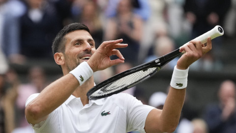 Srpski derbi bez iznenađenja: Novak lako sa Kecmanovićem za osminu finala